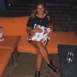 Meet your Posher, Tia